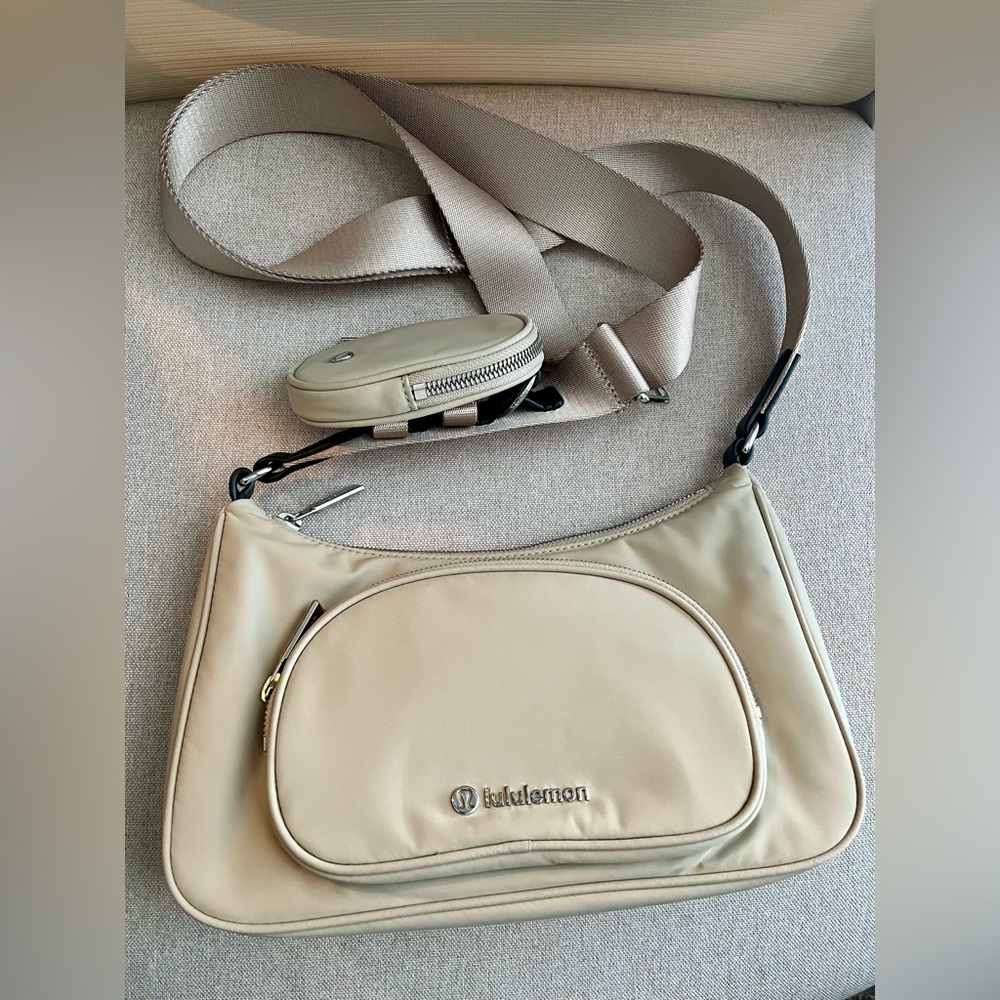 Lululemon nylon crossbody